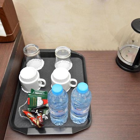 Hotel Partiez Ереван Екстериор снимка